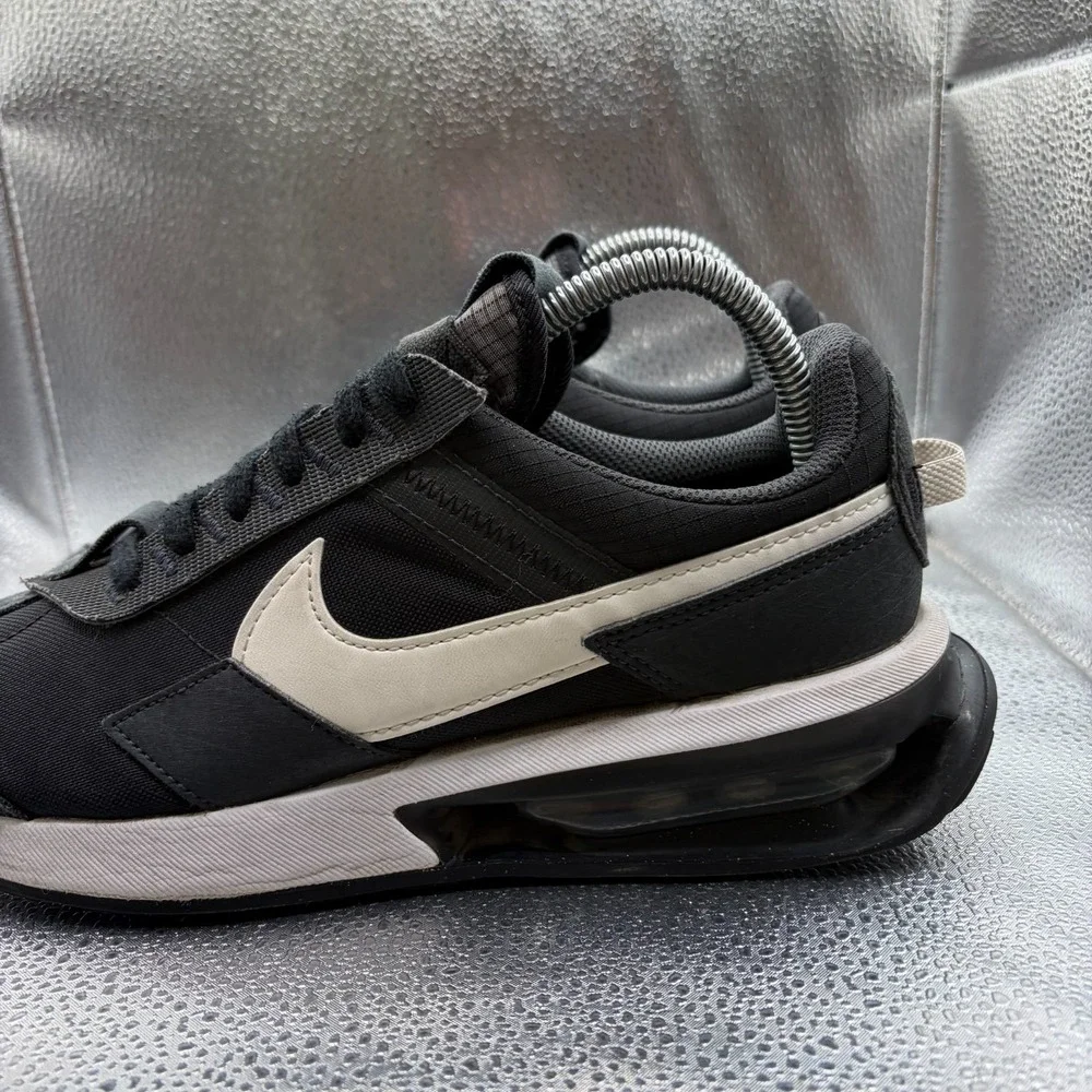 Size 7 Nike Air‎ Max Pre-Day Black Mens Lace-Up Comfort Running Shoes DC9402-001
